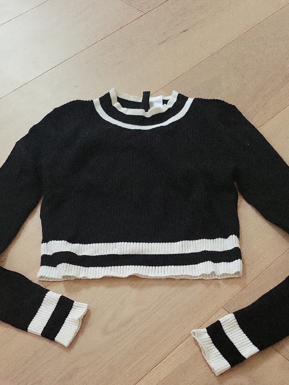 H&M Black Crewneck Sweater with White Stripe Trim Cropped